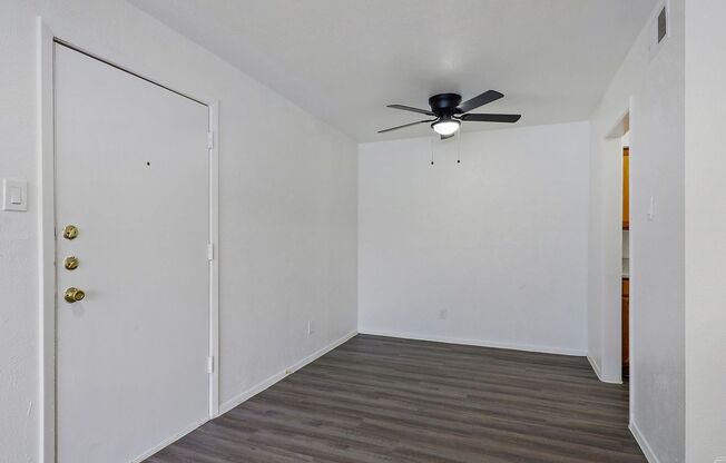 1 bed, 1 bath, $999, Unit 2086