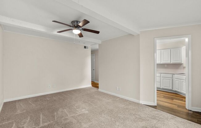 1 bed, 1 bath, 648 sqft, $1,075, Unit #19