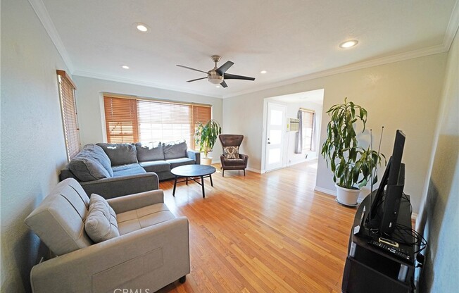 13719 SAN PEDRO ST