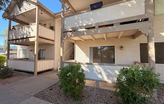 Spacious 2Bdm 2Ba Central Tempe Condo with New Floors!