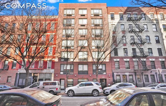 315 E 105 ST