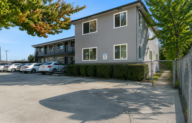Young St Apartments