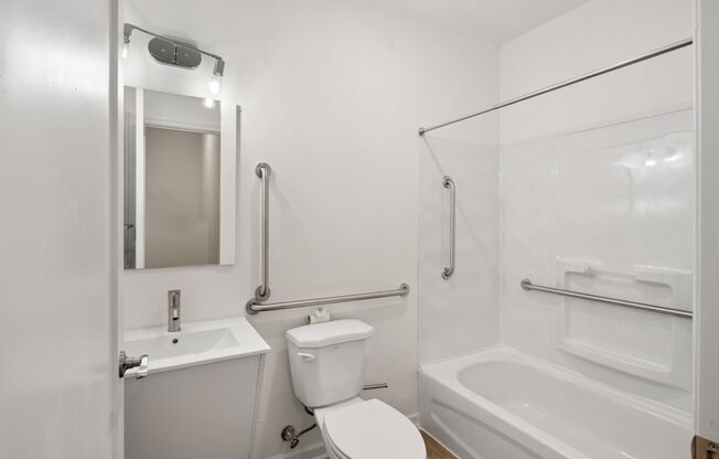 3 beds, 2 baths, 875 sqft, $1,450, Unit Unit 104