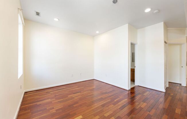 806 Kennedy St. NW