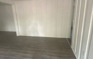 3 beds, 1 bath, $900