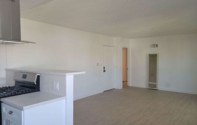 1 bed, 1 bath, 750 sqft, $1,995, Unit Unit 6