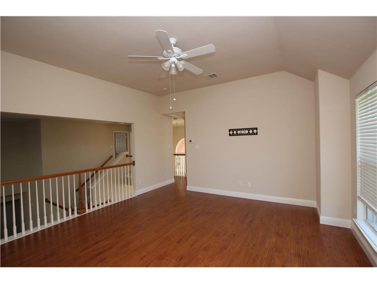 Amazing 5 Bedroom open floor plan house. Paint inside and outside.