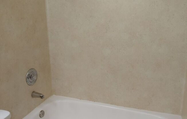 1 bed, 1 bath, 610 sqft, $1,575, Unit A205