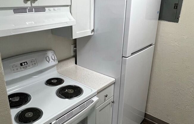 1 bed, 1 bath, 552 sqft, $775, Unit DB1-2