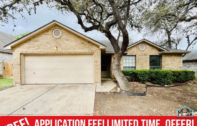 Charming 3-bedroom, 2-bath home near SeaWorld and Lackland AFB!
