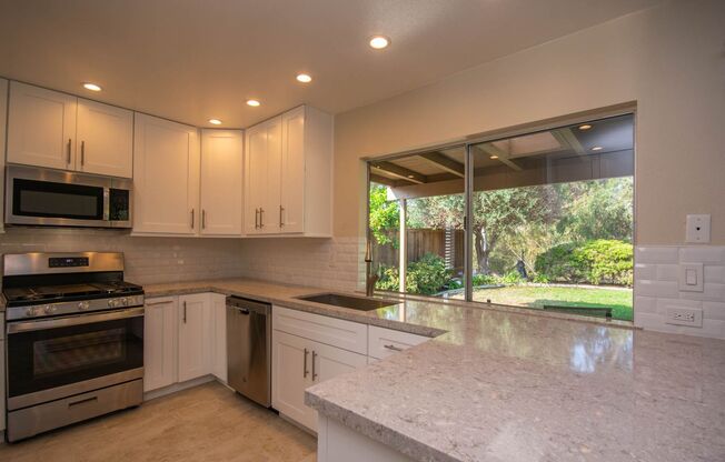 Fully Remodeled 3BD/2BA in Carlsbad