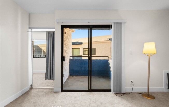 2 beds, 1 bath, 618 sqft, $2,850, Unit 524