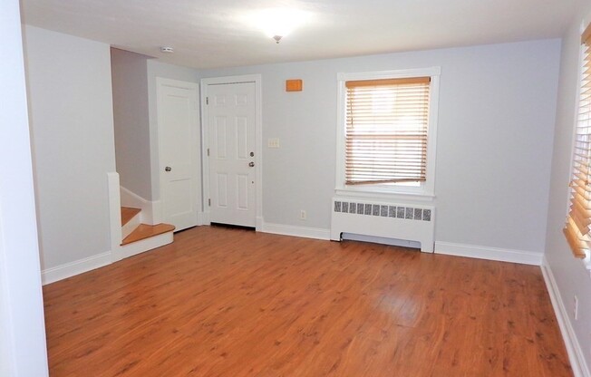 35 BROMFIELD ST