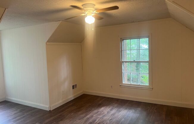Charming 4-Bedroom, 2-Bath Home with Spacious Comfort and Natural Light