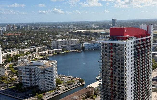 2 beds, 2 baths, $5,000, Unit # T 3509