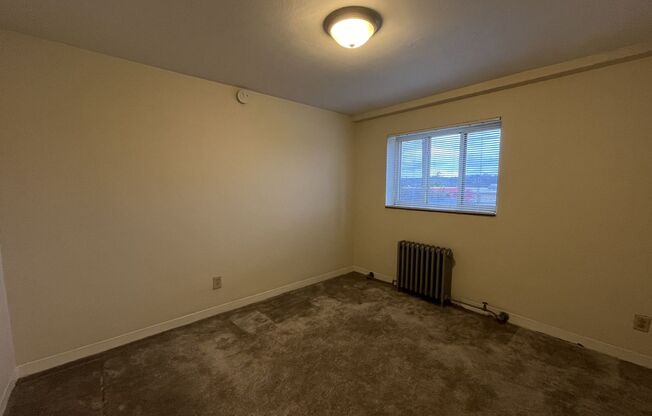 1 bed, 1 bath, 500 sqft, $860, Unit B