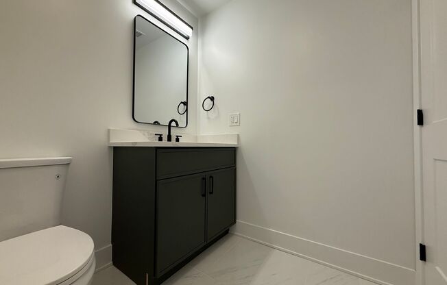 1 bed, 1.5 baths, 689 sqft, $3,375, Unit 208