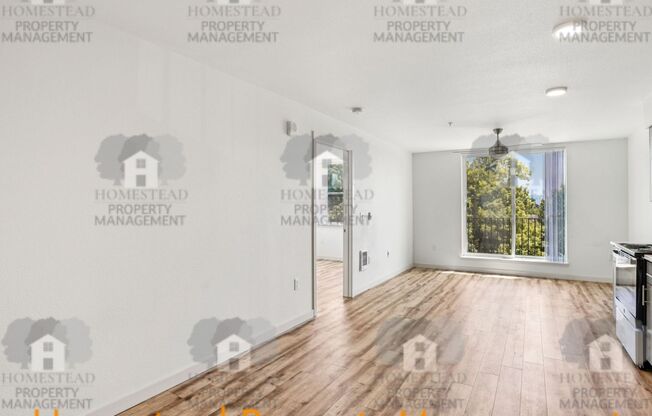 COME BE A PART OF THE MONMOUTH COMMONS EXPERIENCE!