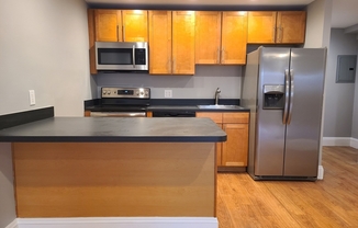 1 bed, 1 bath, 675 sqft, $2,400, Unit 2C