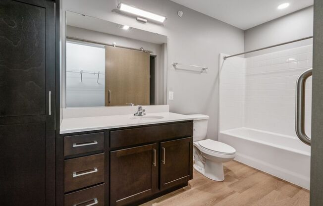 Studio, 1 bath, 390 sqft, $1,125, Unit 1424