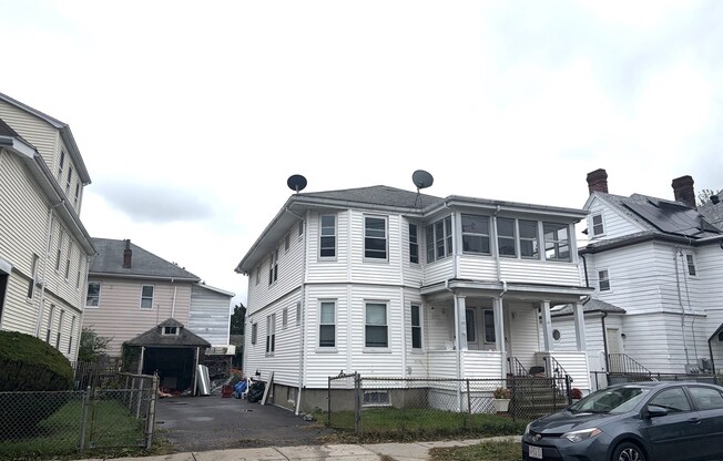 31 GLOVER AVE
