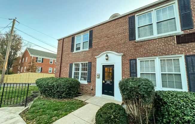220 N Thomas St Apt 3
