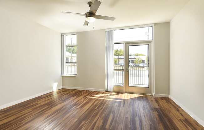 Dominium_900_Living Room.jpg
