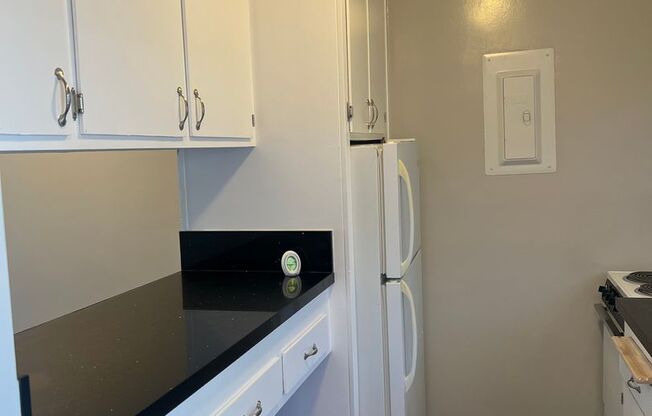 Woodbridge Village Apartments - 1900 N. MARIANNA AVE.
