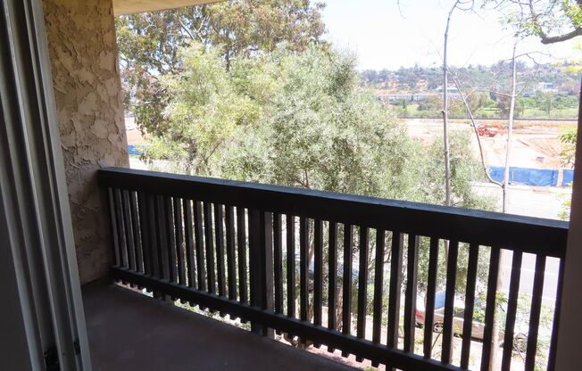 One Bedroom Condo in Mission Valley / Fashion Valley