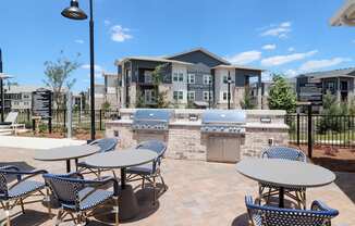 The Crest at South Point Apartments Grilling Station located in McDonough, GA