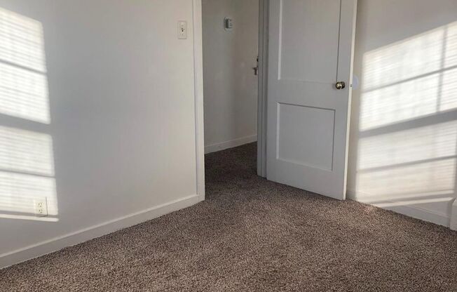 1 bed, 1 bath, 580 sqft, $655, Unit 1300-1206