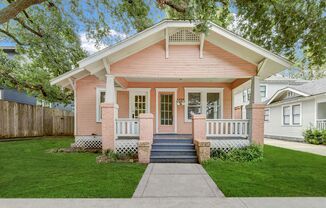 Charming 3-Bedroom Cottage in The Heights