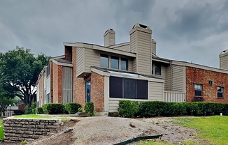 9600 Royal Lane