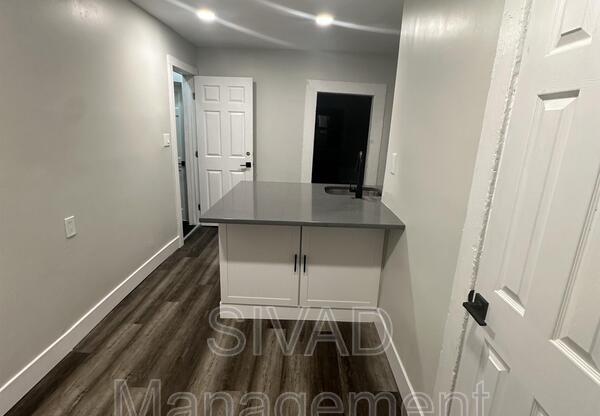 526 S 10 AVE
