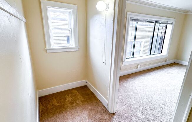 Studio, 1 bath, 455 sqft, $1,395, Unit 1519-304
