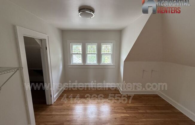 3031 N 60 ST