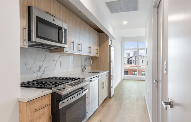 Studio, 1 bath, $2,995, Unit 5E