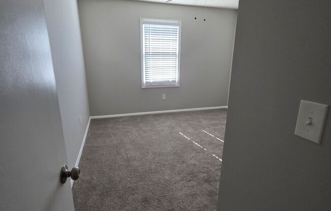 1 bed, 1 bath, 800 sqft, $800, Unit 08
