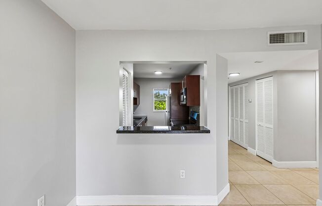 2 beds, 2 baths, $2,200, Unit R- 207