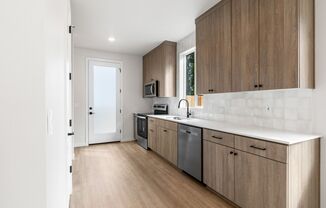 Newly Built 2Bd/1.5Ba Townhome| W&D In-Home | MT. SCOTT-ARLETA Neighborhood