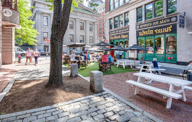 Less than a mile from the restaurants and storefronts surrounding Faneuil Hall.