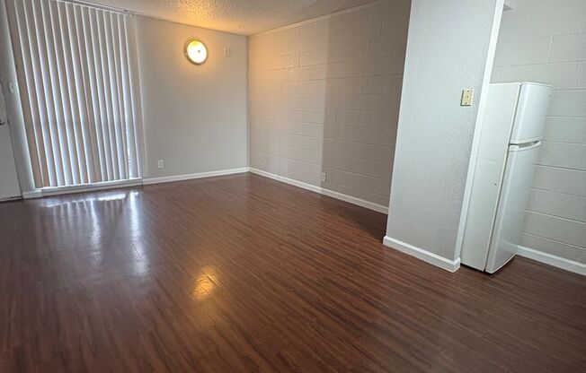 Studio, 1 bath, $795, Unit 22