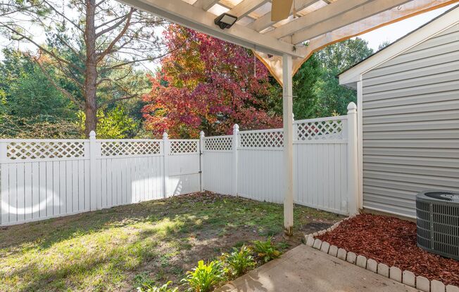 Super Townhouse with 2 MASTER BEDROOMS!