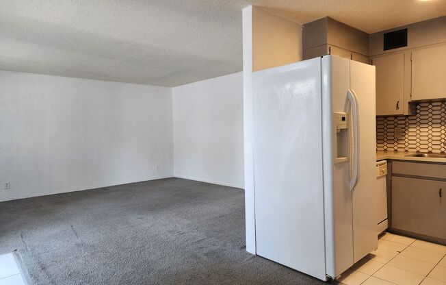 2 beds, 1 bath, 763 sqft, $1,250, Unit 1142-305