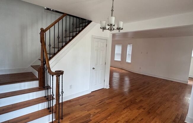 Home Available in West Forest Park!