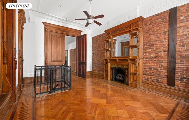 3 beds, 2 baths, $5,350, Unit UNIT1