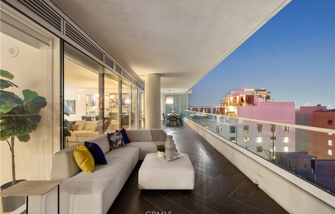 2 beds, 3 baths, 2,230 sqft, $11,000, Unit 14F