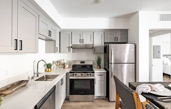 Studio, 1 bath, 402 sqft, $1,700, Unit 308A