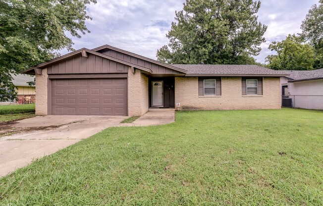 Beautiful 3 bedroom, 1.5 bath near downtown Broken Arrow and Rose District