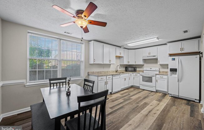 61 SHETLAND CIR